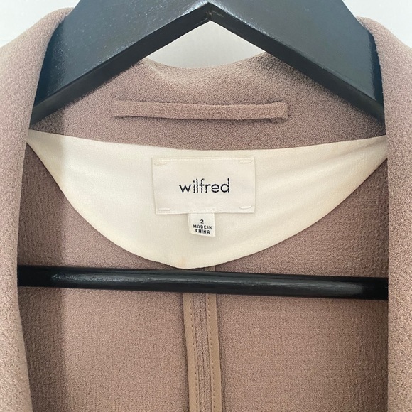 Aritzia Wilfred blazer - Picture 3 of 8